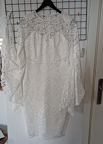 Dantelli nikah elbisesi 