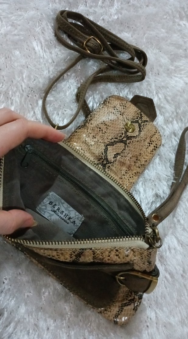 Kahverengi Yılan Derisi Desenli Bershka Çanta - Görsel 4