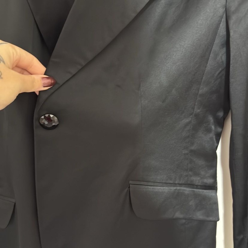 Siyah Düğmeli Kadın Ceket - Görsel 2