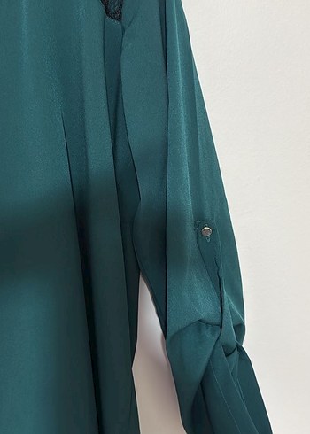 Düğmeli V Yaka Uzun Kollu Bluz - Görsel 2