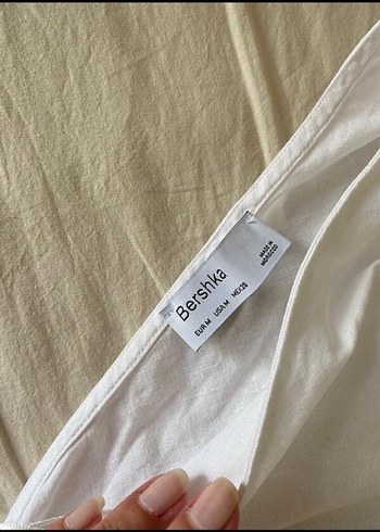 Beyaz Keten Tek Omuz Mini Bluz - Görsel 5