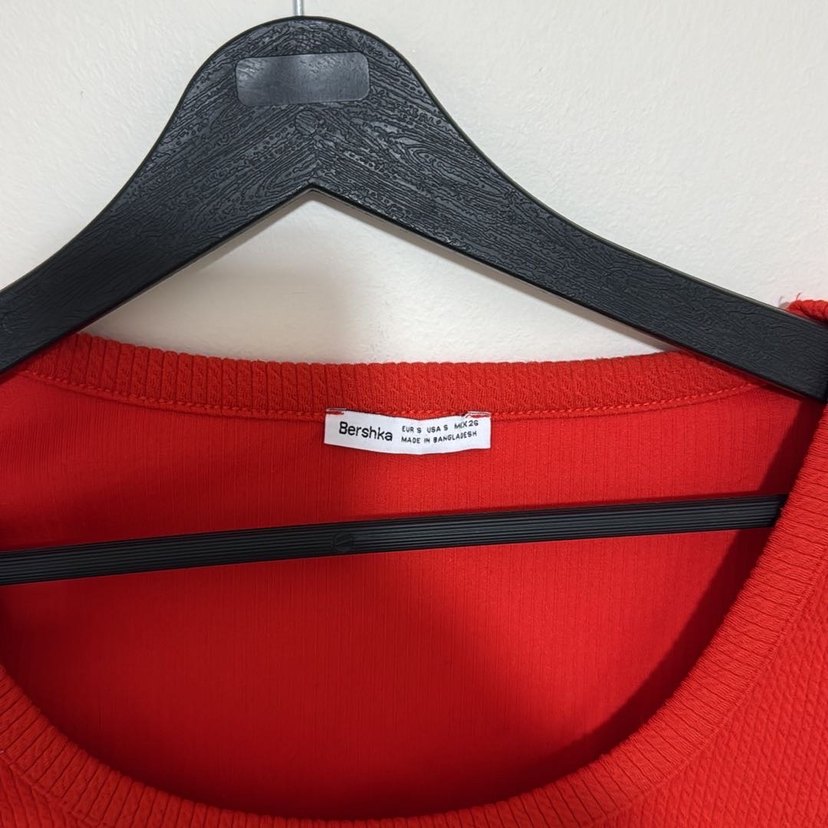 Uzun Kollu Kırmızı Crop Top - Görsel 2