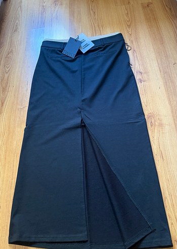 TWİST önden yırtmaçlı bel detaylı midi etek - Görsel 3