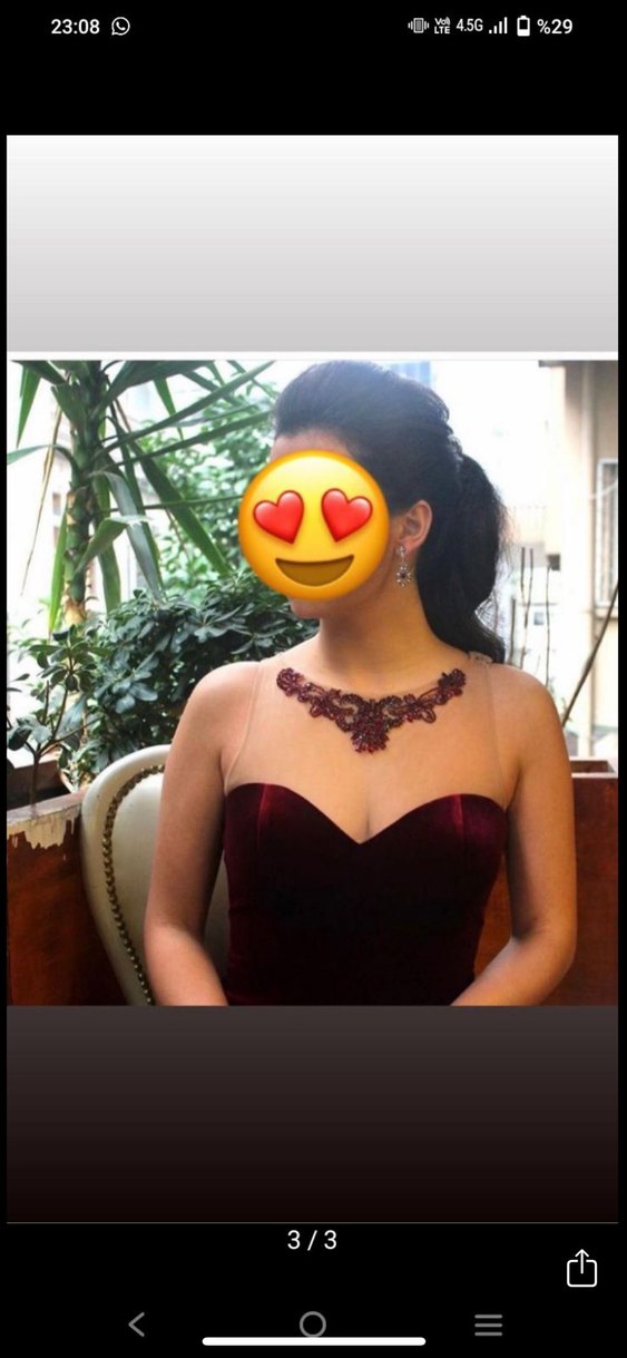 Bordo Sırt Dekolteli Uzun Drapeli Abiye - Görsel 3