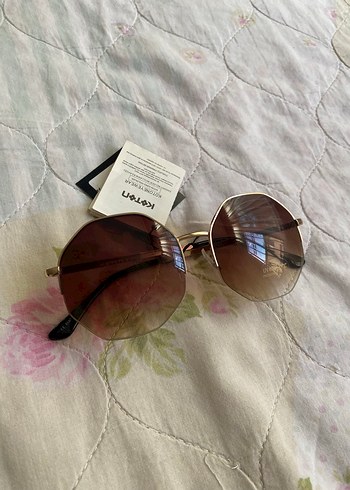 Pastel Bej Yuvarlak Kadın Güneş Gözlüğü - Görsel 2