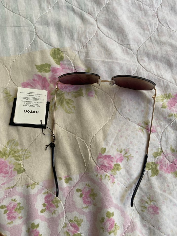 Pastel Bej Yuvarlak Kadın Güneş Gözlüğü - Görsel 4