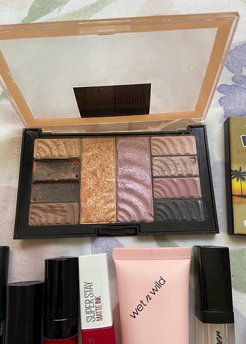 Bej ve Koyu Tonlu Makyaj Seti - Görsel 3
