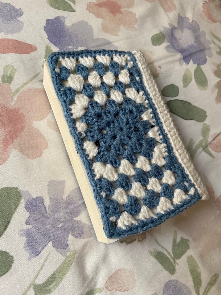 Örgü Kitap Kılıfı - Görsel 3