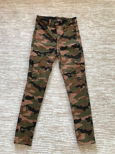 H&M kamuflaj pantolon