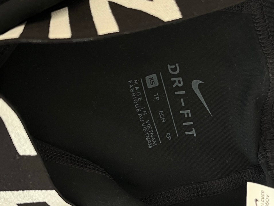 Nike Pro Siyah Mini Spor Şort - Görsel 3