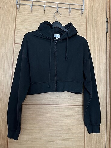 pull&bear siyah crop hırka
