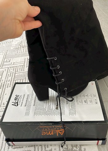 Siyah Süet Stiletto Topuklu Dizüstü Bot - Görsel 2