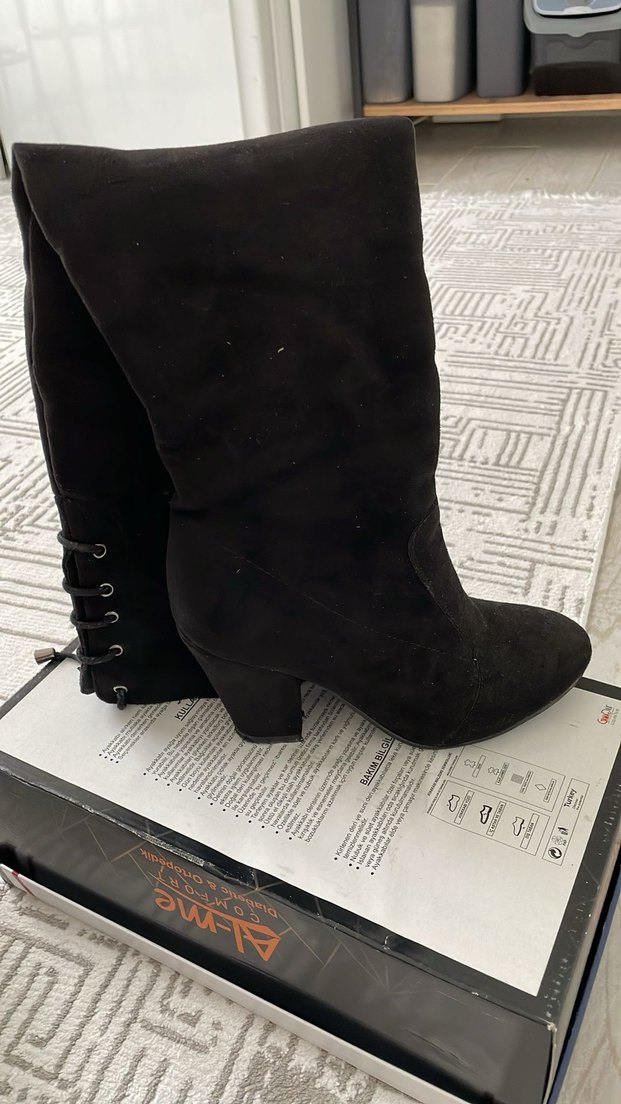 Siyah Süet Stiletto Topuklu Dizüstü Bot - Görsel 3