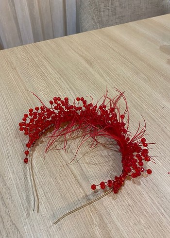 Kırmızı Boncuklu Saç Aksesuarı - Görsel 3