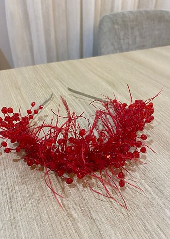 Kırmızı Boncuklu Saç Aksesuarı - Görsel 2