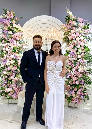 Beyaz Straplez Drapeli Uzun Abiye - Görsel 4