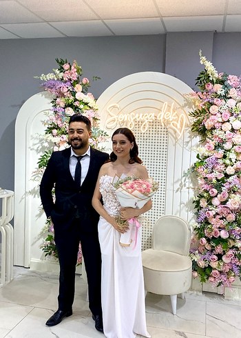 Beyaz Straplez Drapeli Uzun Abiye - Görsel 3