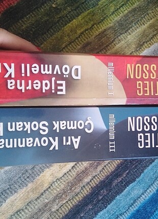  Arı kovanına çomak sokan kız ejdarha dövmeli kız stieg Larsson k