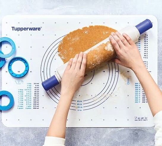 Tupperware merdane ve hamur açma matı