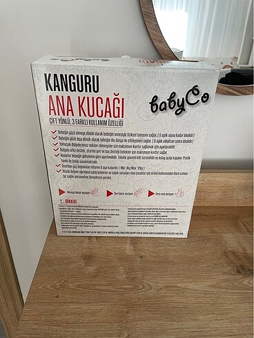 Joie Ana kucağı