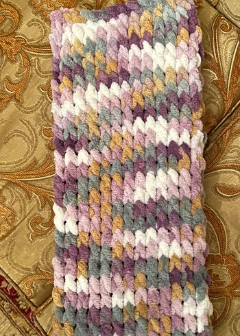 Pastel Renkli Puffy Kadın Atkısı - Görsel 3