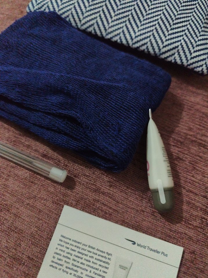 Mavi ve Gri Baskılı Kadın Portföy Çanta - Görsel 5