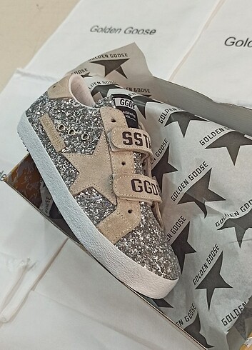 36,5 Beden gri Renk Golden Goose Deluxe 36,5 GÜMÜŞ CIRTLI
