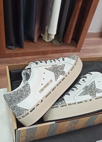 36 Beden beyaz Renk Golden Goose Deluxe 36 BEYAZ 