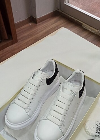 Alexander McQUEEN 35,5 BEYAZ DİAMOND 