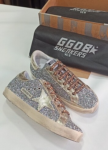 39,5 Beden çeşitli Renk Golden Goose Deluxe 39,5 SİMLİ GOLD