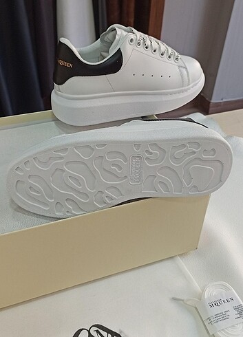 Alexander McQUEEN 39 BEYAZ