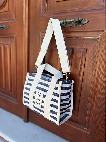 Beden The Tote Bag Lacivert Beyaz El Ve Kol Kadın Çantası