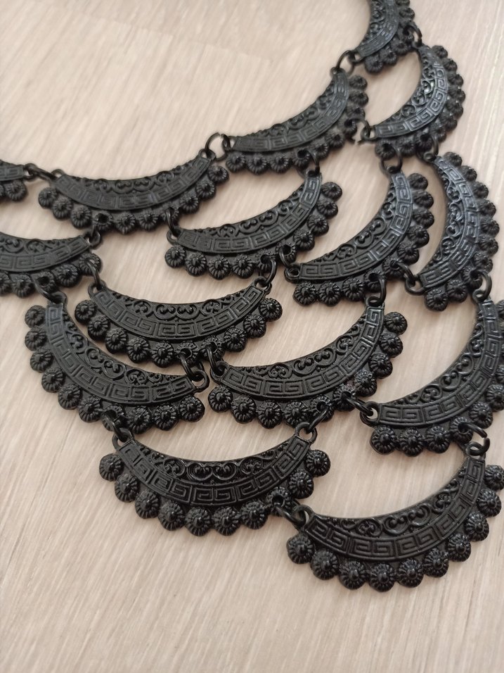 Siyah Gotik Zincir Detaylı Uzun Kolye - Görsel 3