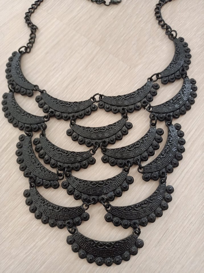 Siyah Gotik Zincir Detaylı Uzun Kolye - Görsel 2