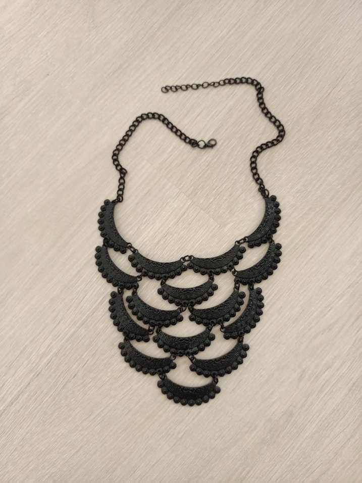 Siyah Gotik Zincir Detaylı Uzun Kolye - Görsel 4