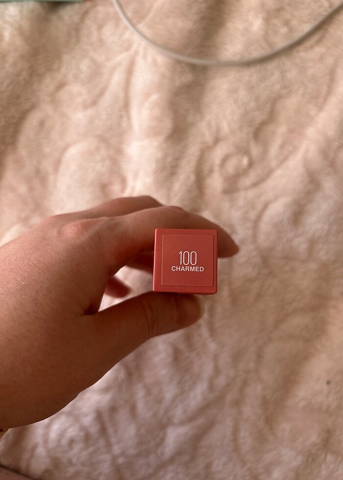 Maybelline vinyl 100 - Görsel 2