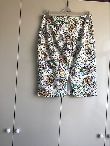 Zara çiçekli kalem etek 40 beden