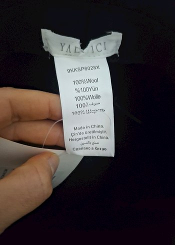 Siyah Yün Püsküllü Kadın Şapka - Görsel 3