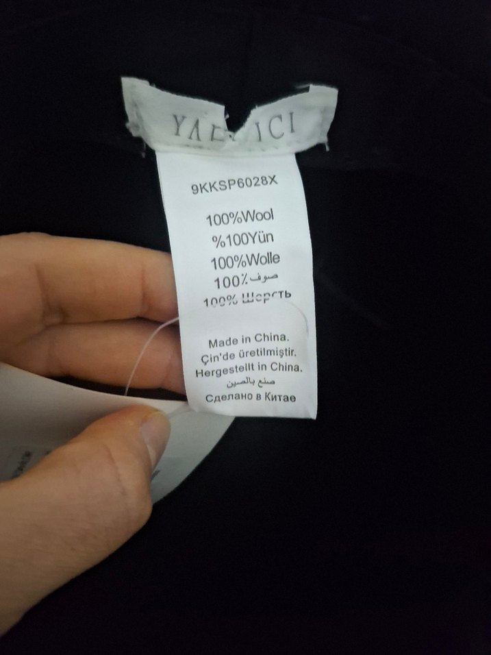 Siyah Yün Püsküllü Kadın Şapka - Görsel 3