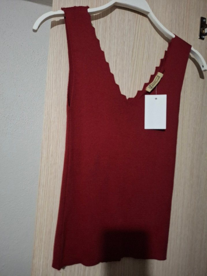 Bordo V Yaka Örme Kadın Atlet - Görsel 2