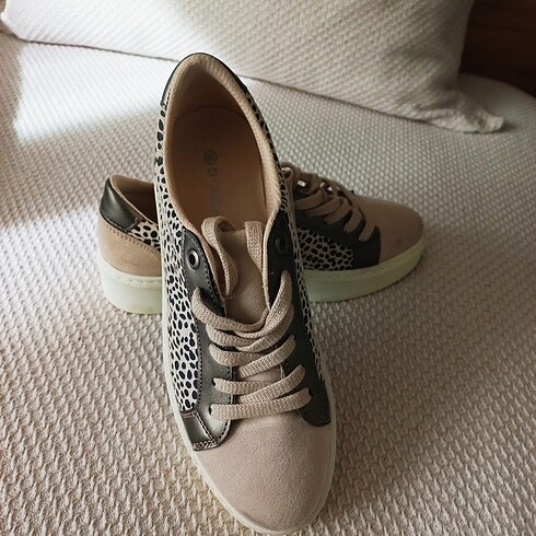 Footwear markası markasıdır