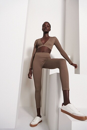 Zara Dikişsiz crop bluz