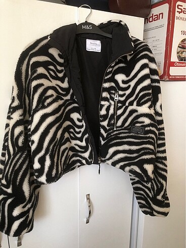 Bershka zebra desenli polar ceket