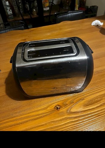 Kenwood marka Siyah Paslanmaz Çelik Ekmek Kızartma Makinesi