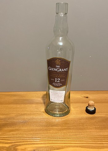  Beden The GlenGrant 12 Yıllık Viski Şişesi