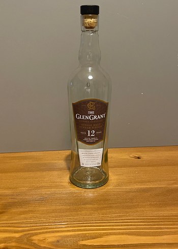 The GlenGrant 12 Yıllık Viski Şişesi