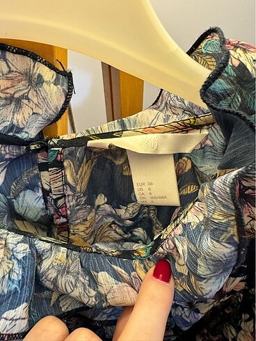 H&M Çiçekli elbise