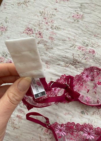 İşlemeli Pembe Bohem Sütyen Takımı - Görsel 2