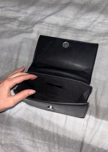 Zincir Detaylı Siyah Deri Kadın Çanta - Görsel 4