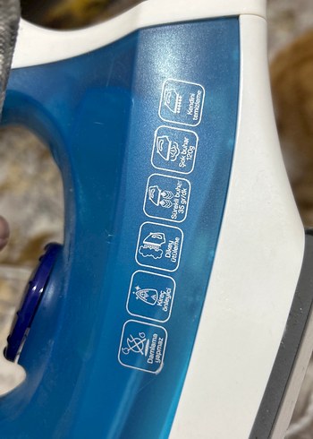 Mavi Parlak Arzum Ütü 2400W - Görsel 2